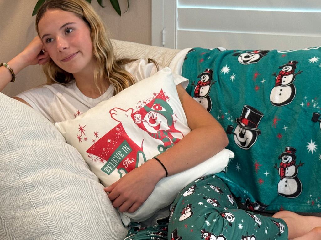 Womens Believe in the Magic Snowman PJ Pants